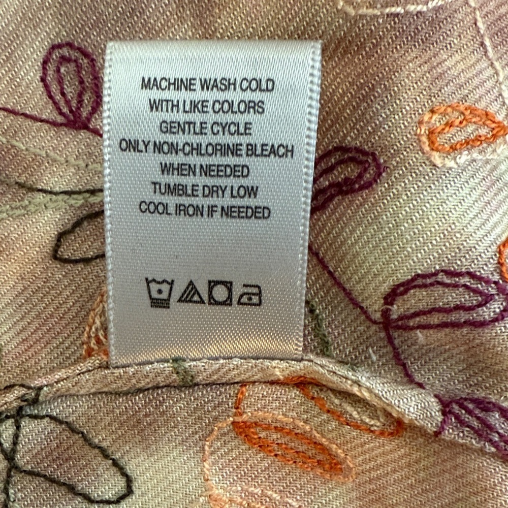 John Mark Floral Embroidered Blazer with Multicolor Design 100% Rayon NWOT - Picture 11 of 15